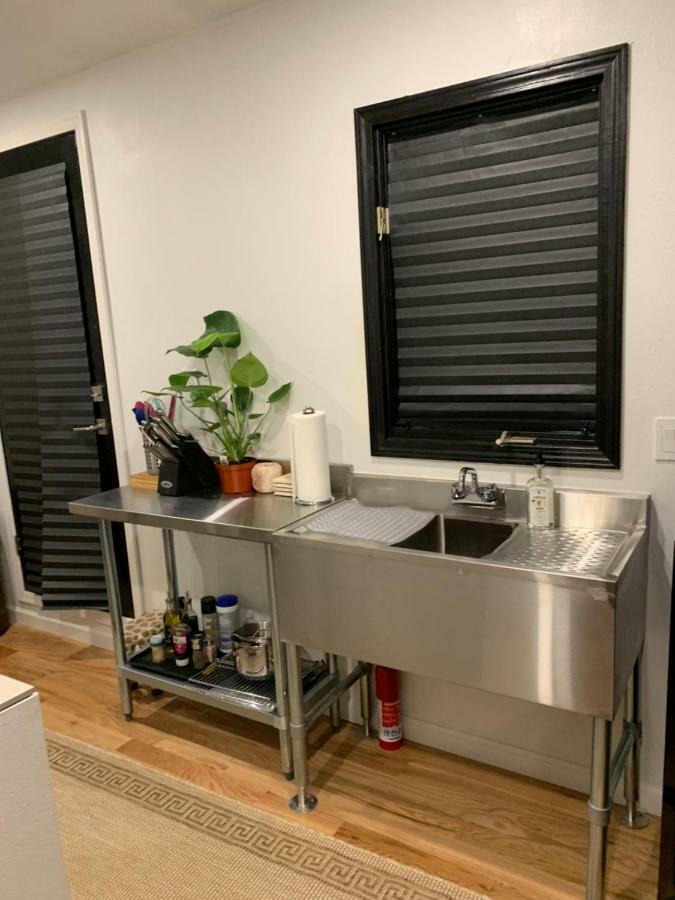 The Upper Room At Casa1022 Compound Albuquerque Bagian luar foto